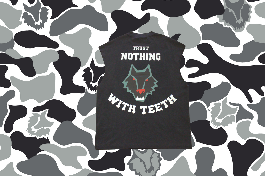 Unisex Trust Nothing With Teeth Oversize Tee (White)